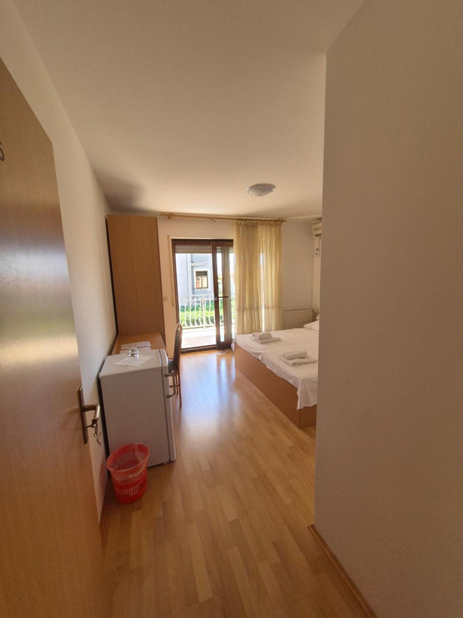 Apartments And Rooms Mamic دوغي رات المظهر الخارجي الصورة