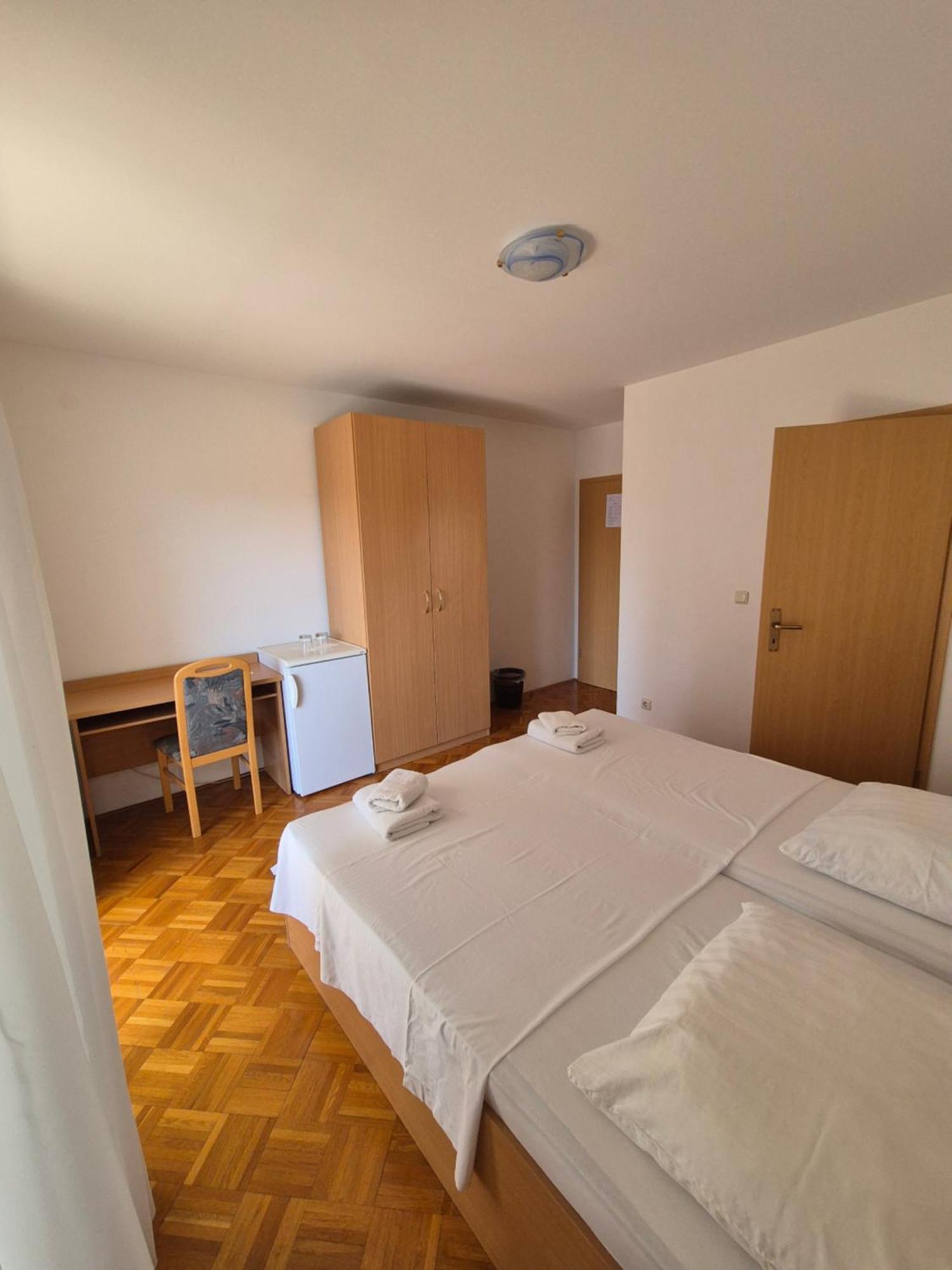 Apartments And Rooms Mamic دوغي رات المظهر الخارجي الصورة